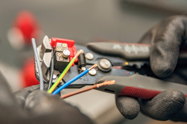 Best Licensed Electrician  in Machias, WA