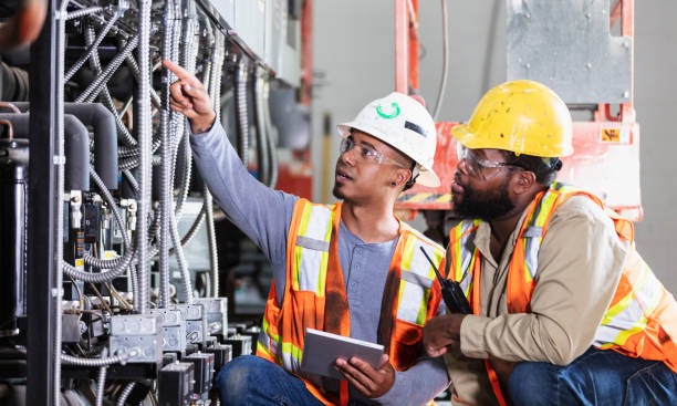 Best Local Electrician Companies  in Machias, WA